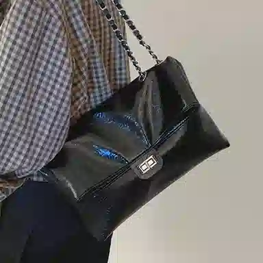 Jade en plus Tote Bag