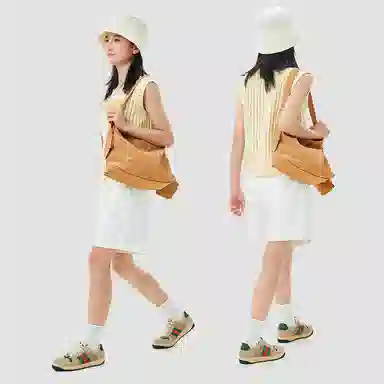 Jade en Plus Bucket Bag