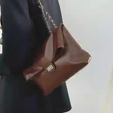 Jade en plus Tote Bag