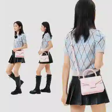 Jade en plus Shoulder Bag Pink