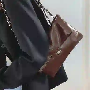 Jade en plus Tote Bag