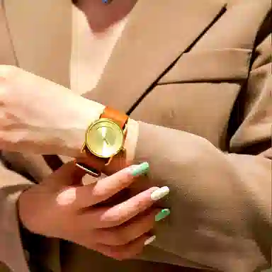 TID Watches Small Gold Vintage