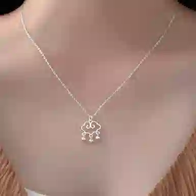 999