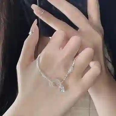 S925