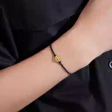 999