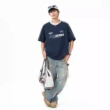 EVE Jeans LogoT
