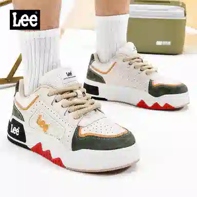 Lee