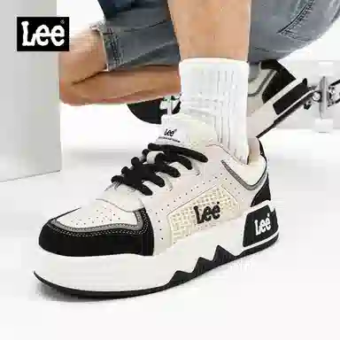 Lee