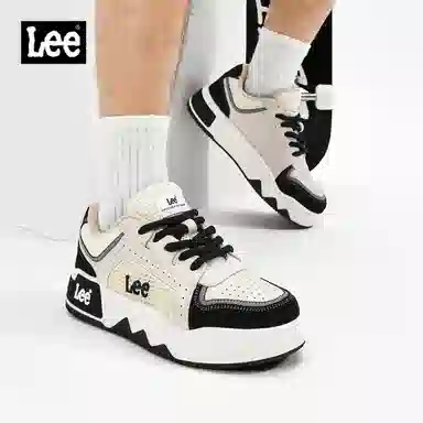 Lee