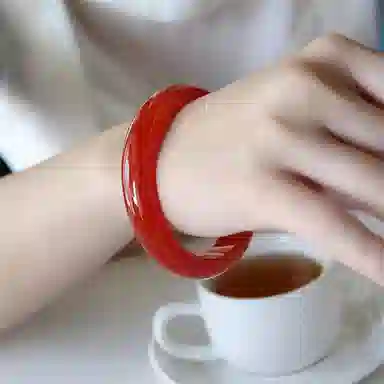 贝戈丽丝 国潮新中式温婉大气 汉服搭配扁条腕饰 冰透水润显白贵妃镯 夏日高级搭配 玛瑙 手镯 女款