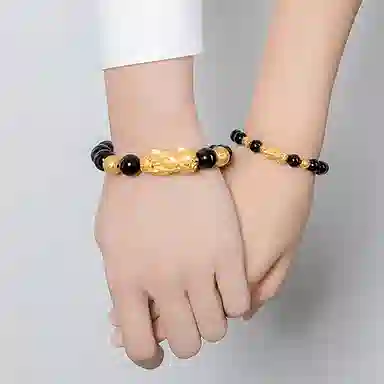 999