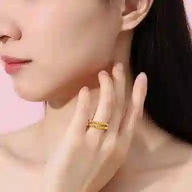 S925