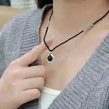 嘉翠云 平安扣相思豆 新中式国潮小众设计 祥云乾坤圈吉祥如意平安顺遂金箍圈 精致时尚百搭 琉璃 项链 男女同款情侣款