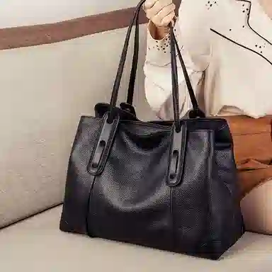 PESASRIE Tote