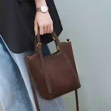 PESASRIE Tote