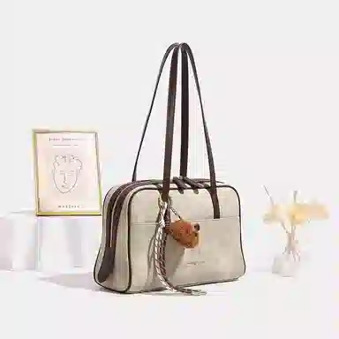 PESASRIE x MIEUAL KUCl