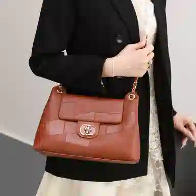 PESASRIE NEW CHINA-CHIC