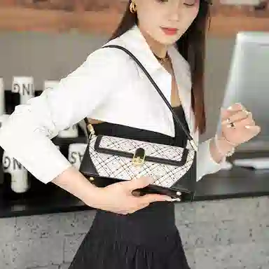 PESASRIE PU