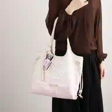 PESASRIE Tote