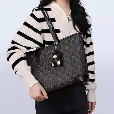 PESASRIE Tote