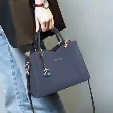 PESASRIE Tote