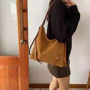 冠军小熊 时尚多功能 鸡皮绒 单肩包 女款 多色