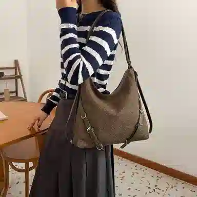 冠军小熊 时尚多功能 鸡皮绒 单肩包 女款 多色