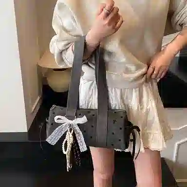 冠军小熊 高颜值波点蝴蝶结时尚便携百搭 涤纶 单肩包 女款 灰色