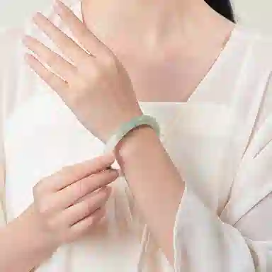 御龙镜 新中式美人镯   森系清新温柔气质简约高级感多翠旗袍玉镯清冷氛围感镯精致轻奢叮当镯#好运 天山翠 手镯 女款