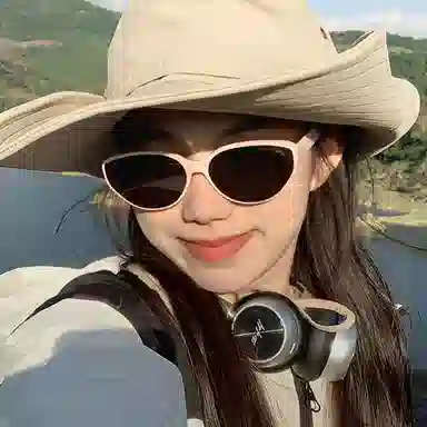 Cangmu Cat Eye Sunglasses