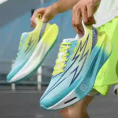 MUSNODO Lightweight Running Shoes