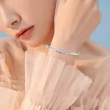 S999