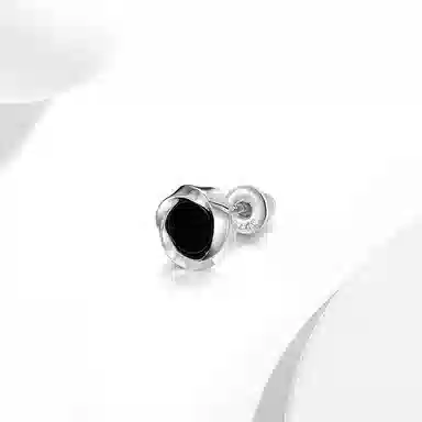 S925