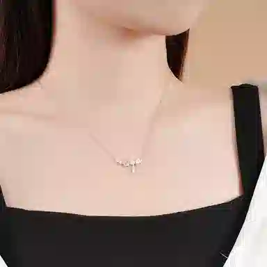 迎百宝 爆闪微笑蝴蝶结 梦幻甜美可爱浪漫约会告白温柔少女心灵动闪耀甜妹在逃公主气质百搭 合金 项链 男女同款情侣款