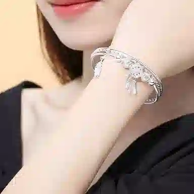 S999