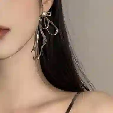 迎百宝 仙气华丽蝴蝶结 小众设计灵动仙女 轻奢优雅气质高级感耳饰 韩系氛围感在逃公主飘带修饰脸型 约会逛街 合金 耳环 女款