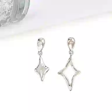 迎百宝 四芒星 清冷感无性别中性冷淡风 光面抛光 潮流小众设计不对称 耳环 男女同款情侣款