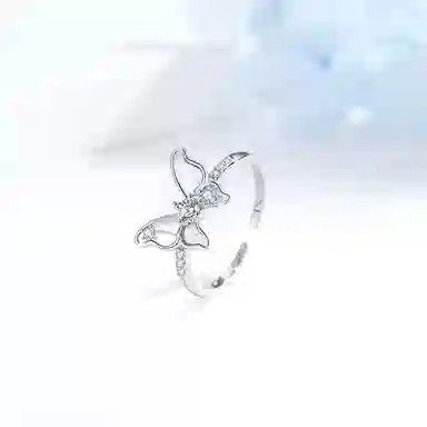 925