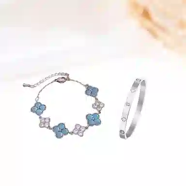 【幸运爆棚】 迎百宝 闪耀四叶草清透感精致甜美小清新锆石四瓣花吊坠轻奢风气质简约百搭手饰 合金 手链 男女同款情侣款