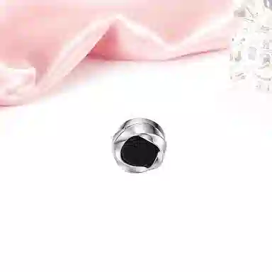 S925