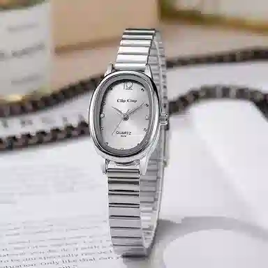 Clip Clop Oval Quartz Silver