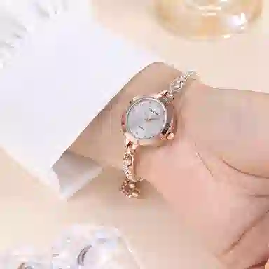 clip clop Women's Watch