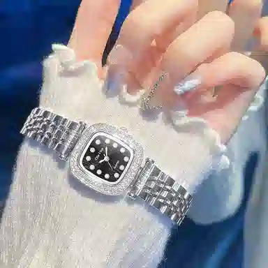 Clip Clop Quartz Black Dial