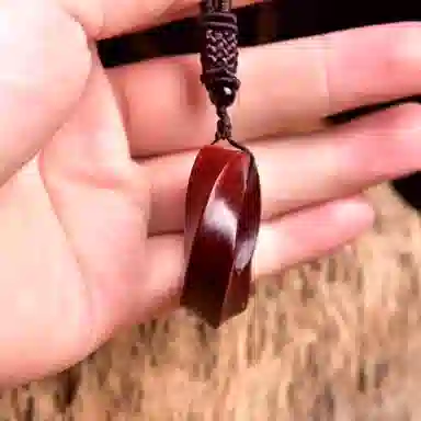 檀欣 国风新中式 精雕刻乌比环平安扣吊坠 纳福平安 吉祥如意 轻奢复古国潮小众设计小叶毛衣链礼挂件 紫檀属 木作项链 男女同款情侣款