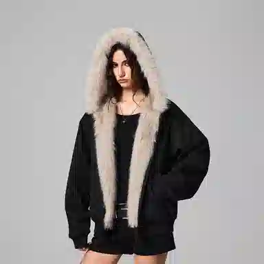 A chock Vintage Hooded Coat