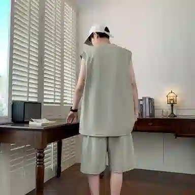 红蜻蜓 美式高街复古少年感学院风无袖上衣纯色户外跑步百搭短裤休闲运动套装 男女同款