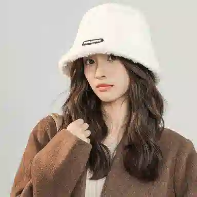 【通勤出街神器】 啄木鸟 羊羔毛秋冬日系百搭显脸小时尚水桶帽加厚保暖毛绒帽子素颜遮脸 聚酯纤维 渔夫帽 男女同款情侣款
