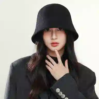 【通勤出街神器】 啄木鸟 纯色高级感水桶帽秋冬保暖百搭毛绒帽子防风防寒韩系盆帽显脸小素颜遮脸轻奢 羊毛 渔夫帽 女款