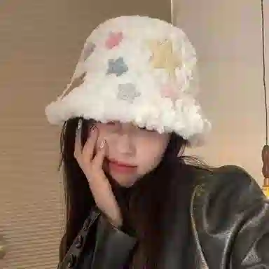 【甜美保暖神器】 啄木鸟 甜美可爱毛绒绒星星帽子女生秋冬季加厚保暖防寒绒线帽时尚百搭显脸小盆帽 聚酯纤维 渔夫帽 男女同款情侣款