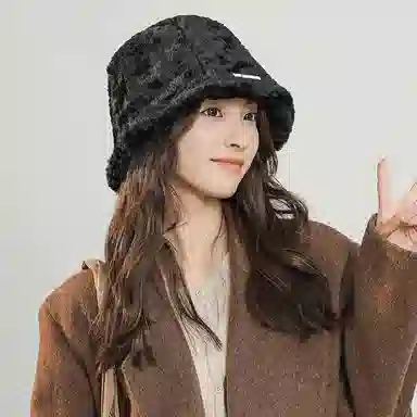 【通勤出街神器】 啄木鸟 羊羔毛秋冬日系百搭显脸小时尚水桶帽加厚保暖毛绒帽子素颜遮脸 聚酯纤维 渔夫帽 男女同款情侣款